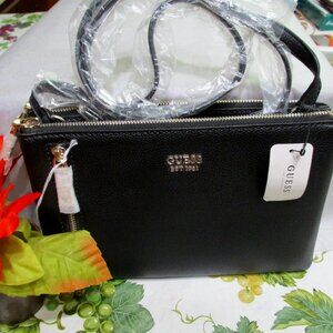 P545-NWT Guess LA Naya Double Zip and Center Snap Pockets Black Pebble Crossbody